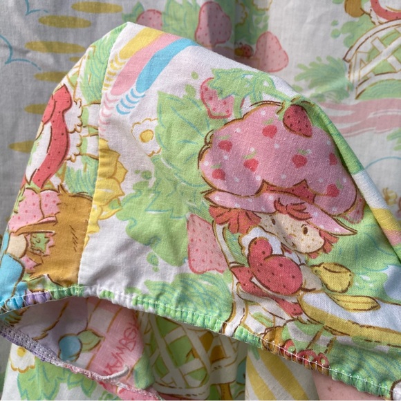 1980s Strawberry Shortcake Sheets - Picture 13 of 14